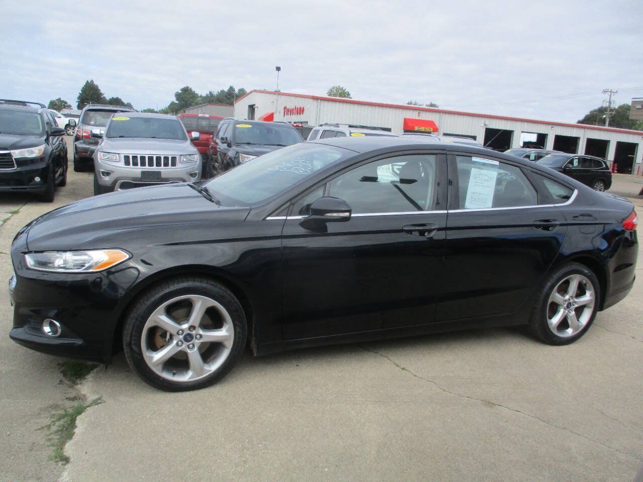 Used 2016 Ford Fusion SE AWD/4WD image 3