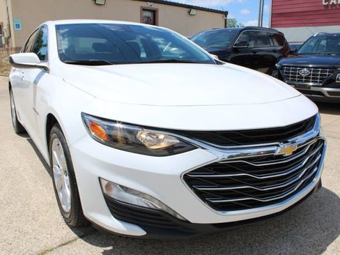 Used 2023 Chevrolet Malibu LT FWD image 1