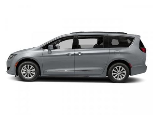 Used 2017 Chrysler Pacifica Limited w/ Advanced Safetytec Group image 6