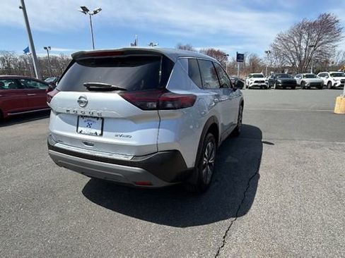 Used 2021 Nissan Rogue SV AWD/4WD image 7