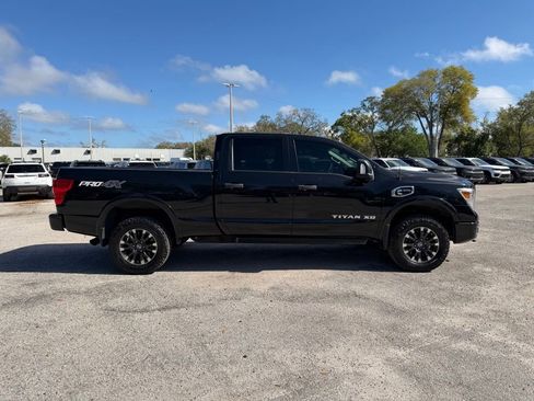 Used 2019 Nissan Titan PRO-4X w/ Pro-4x Convenience Package image 8