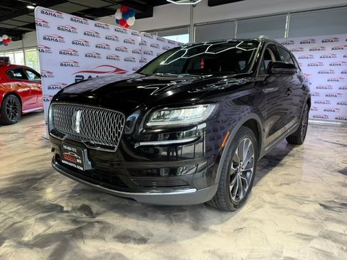 Used 2021 Lincoln Nautilus Reserve AWD/4WD image 2