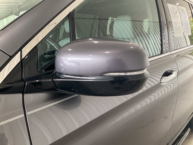 Used 2017 Honda Pilot Touring image 3