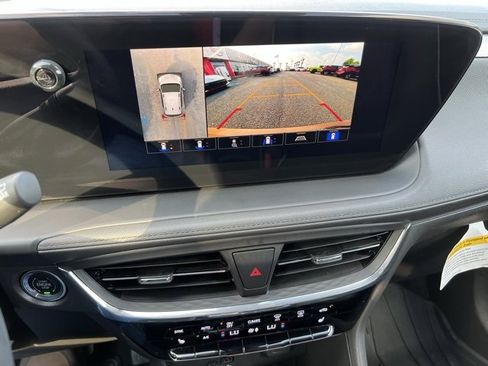 Used 2025 Buick Encore GX Avenir w/ Avenir Technology Package image 12
