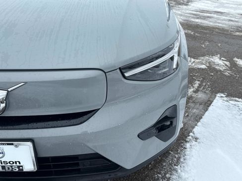 Certified 2024 Volvo C40 P8 Recharge Ultimate w/ Protection Package Premier image 9