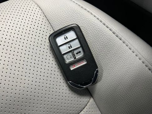 Used 2019 Honda Accord EX-L image 31