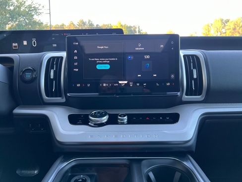 New 2025 Ford Expedition Active image 27