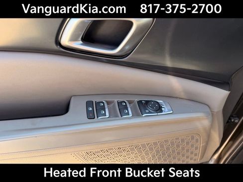 Certified 2026 Kia Carnival LXS FWD image 17