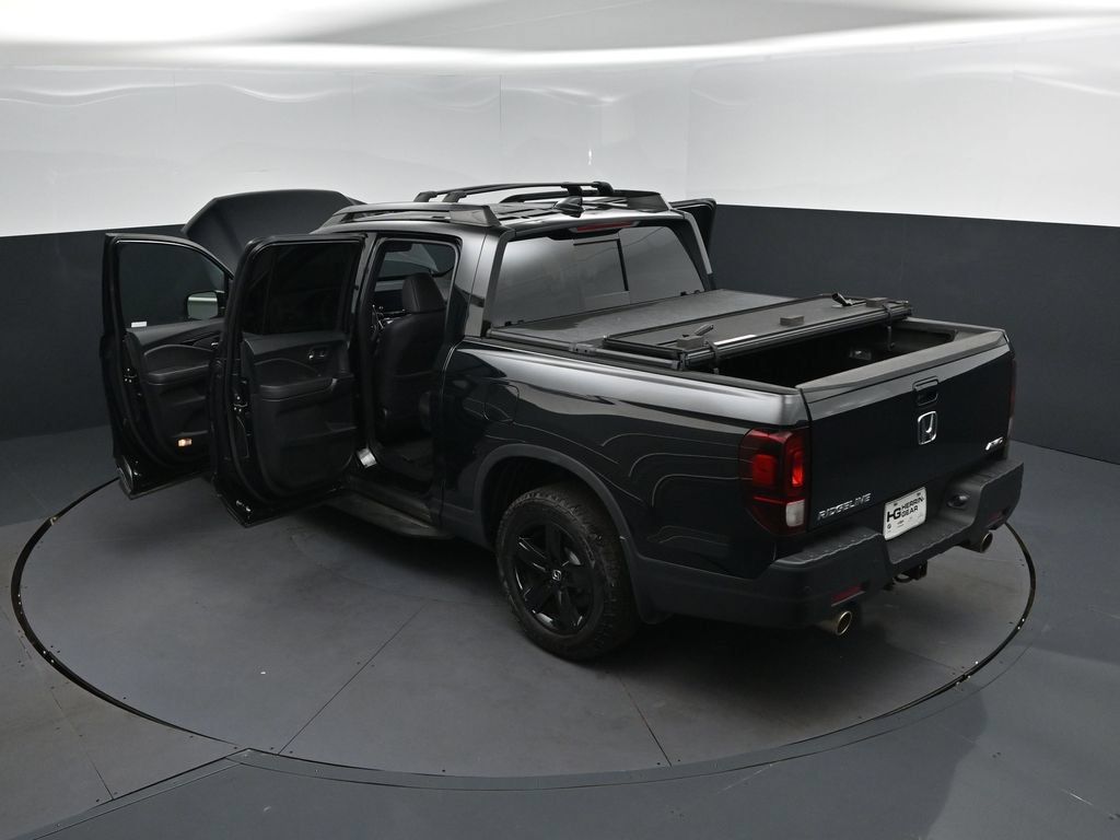 Used 2023 Honda Ridgeline Black Edition image 2