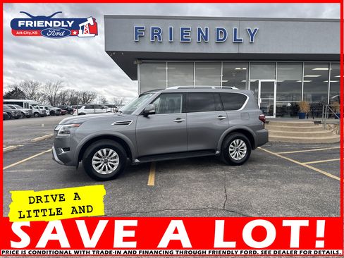 Used 2024 Nissan Armada SV image 3