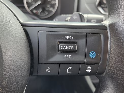 Used 2024 Nissan Rogue SV AWD/4WD image 26