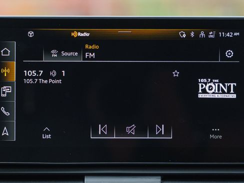 Used 2024 Audi Q5 e Premium Plus image 13