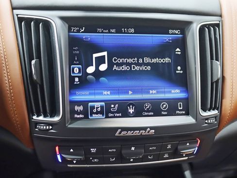 Used 2020 Maserati Levante GranSport image 21