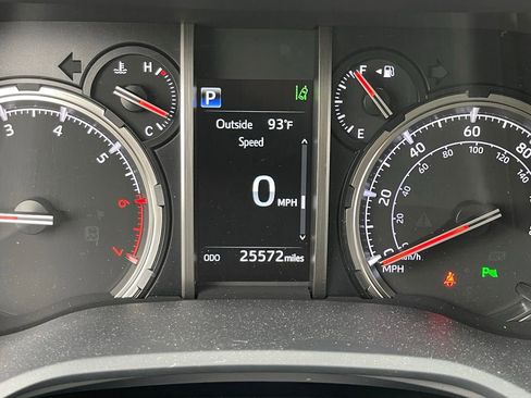 Used 2023 Toyota 4Runner Limited image 11