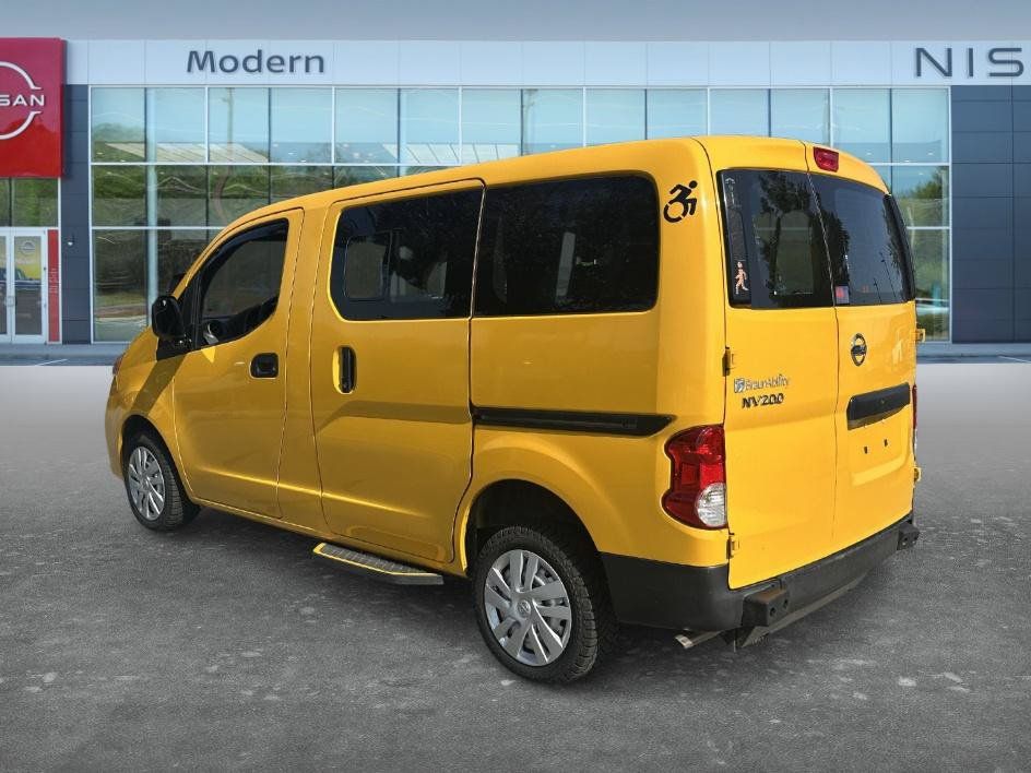 Used 2016 Nissan NV200 FWD image 7