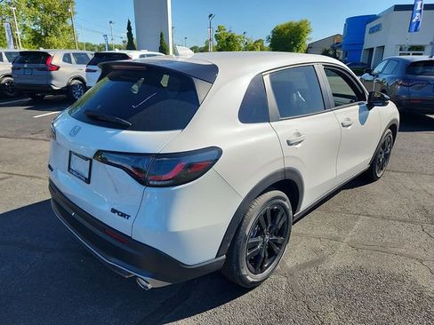 New 2026 Honda HR-V Sport image 6
