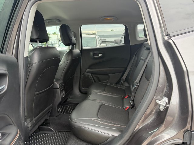 Used 2018 Jeep Compass Latitude w/ Popular Equipment Group FWD image 11