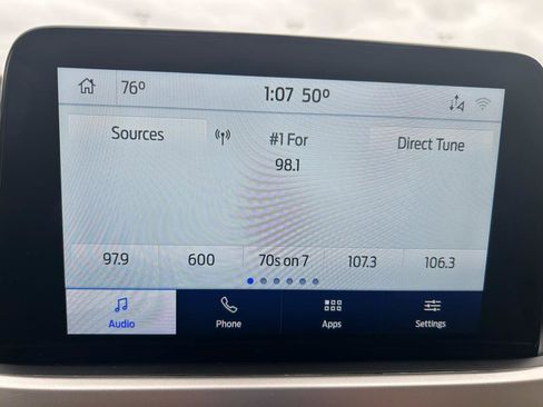 Used 2020 Ford Escape SE image 23