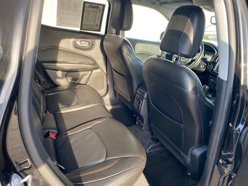 Used 2018 Jeep Compass Limited w/ Navigation Group AWD/4WD image 15