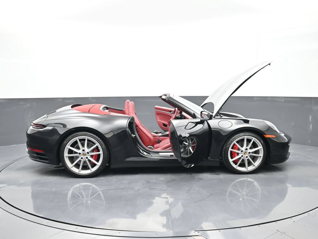 Certified 2020 Porsche 911 Carrera S RWD image 27