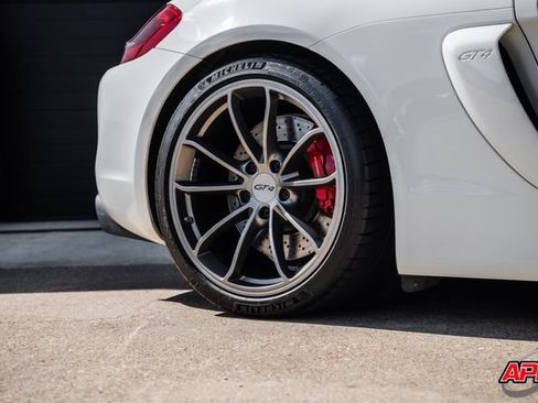 Used 2016 Porsche Cayman GT4 RWD image 45