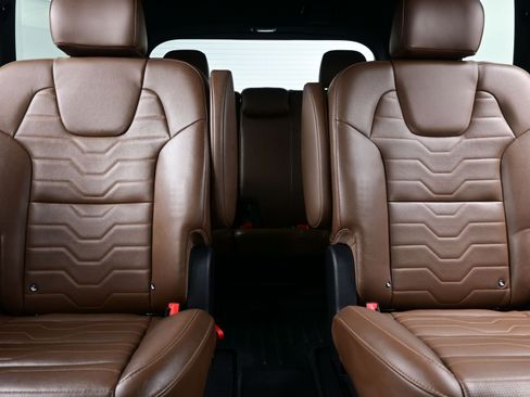 Used 2022 Kia Telluride SX w/ SX Prestige Package image 16