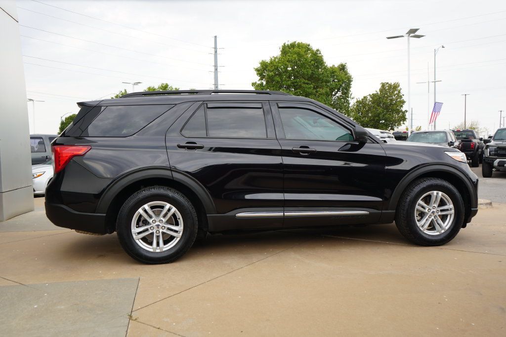 Certified 2022 Ford Explorer XLT RWD image 10
