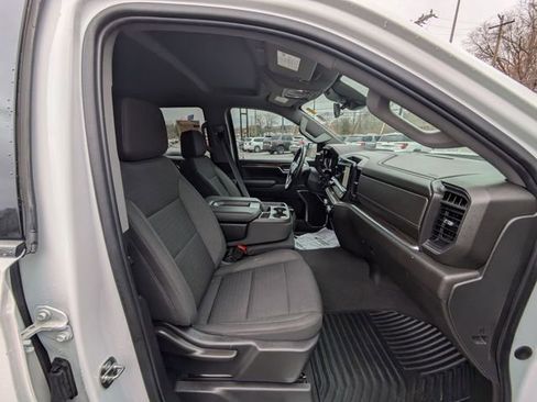 Used 2023 GMC Sierra 1500 Elevation image 34