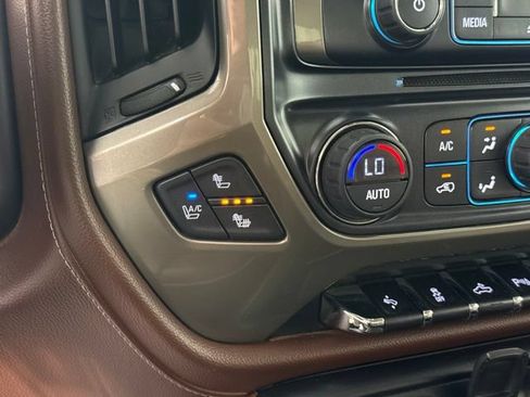 Used 2015 Chevrolet Silverado 2500 High Country w/ Duramax Plus Package AWD/4WD image 27