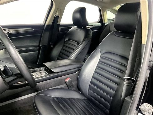 Used 2019 Ford Fusion SEL FWD image 24