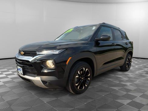 Used 2022 Chevrolet TrailBlazer LT w/ Convenience Package AWD/4WD image 1
