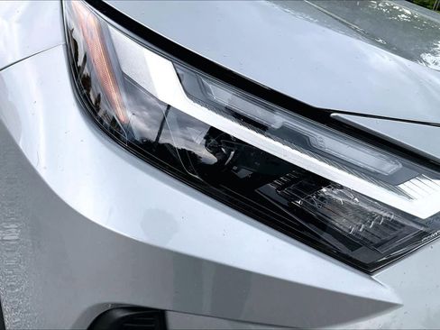 Used 2023 Toyota RAV4 LE AWD/4WD image 27