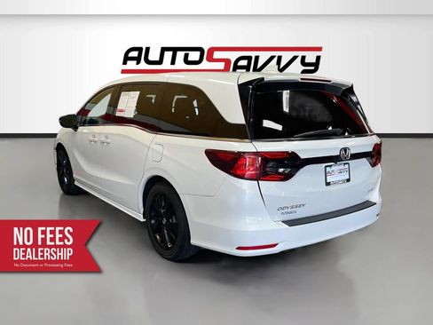 Used 2023 Honda Odyssey Sport image 5