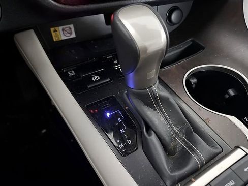 Used 2022 Lexus RX 350 FWD w/ Premium Package image 16