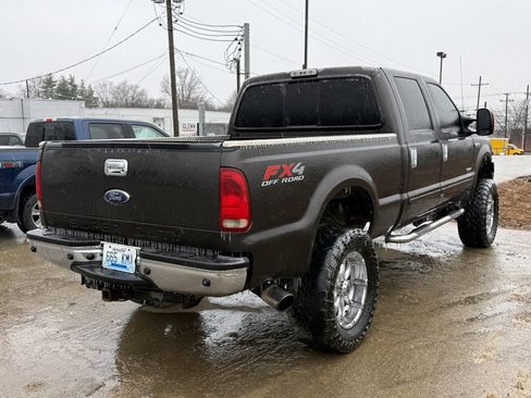 Used 2006 Ford F250 Lariat image 5