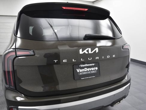 Used 2024 Kia Telluride EX image 8