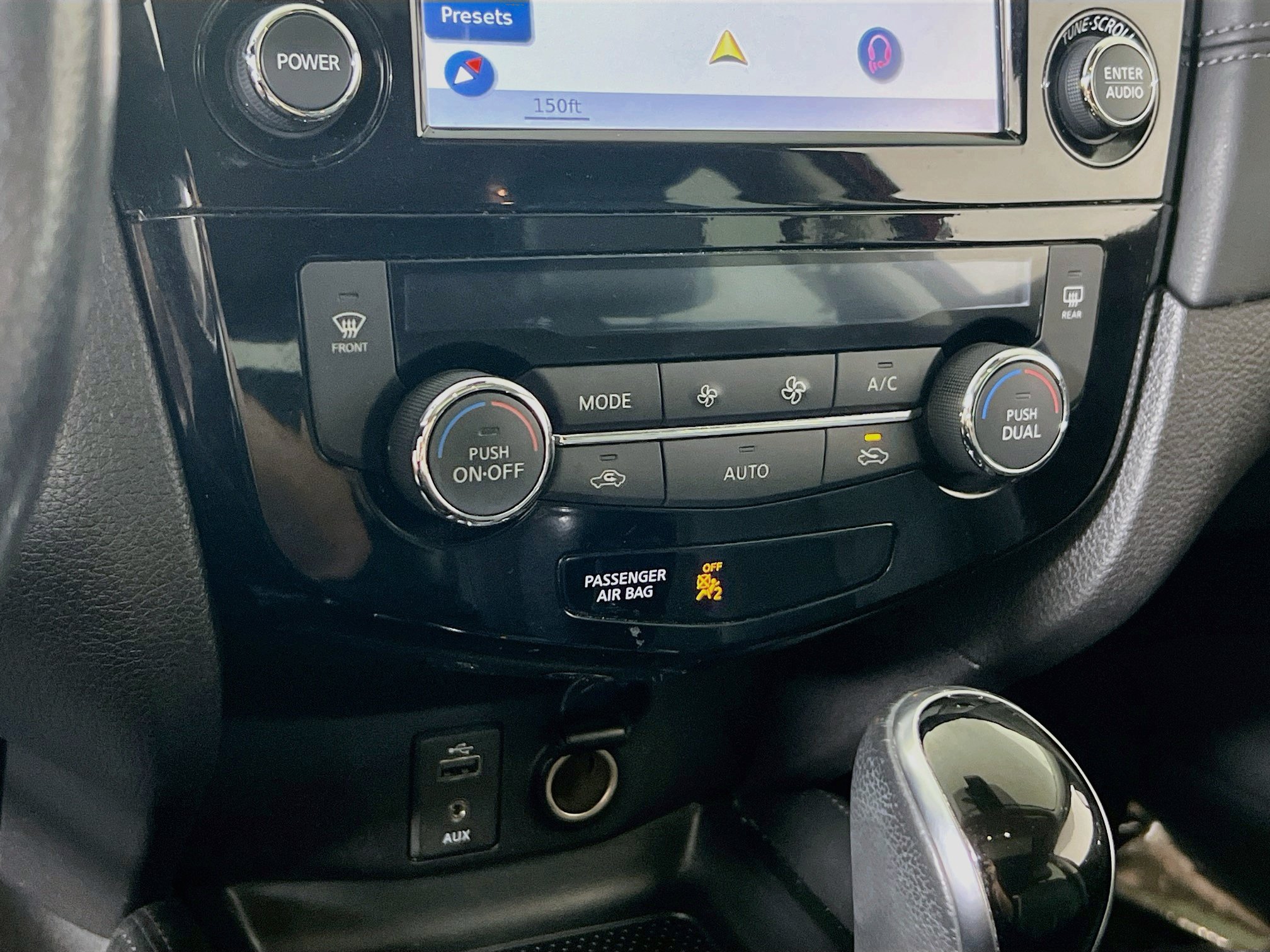Used 2017 Nissan Rogue SL w/ SL Premium Package AWD/4WD image 16