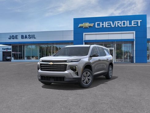 New 2027 Chevrolet Traverse LT AWD/4WD image 8