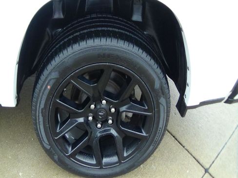 Certified 2022 RAM 1500 Laramie AWD/4WD image 11