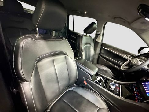 Used 2022 Jeep Grand Cherokee L Limited AWD/4WD image 31