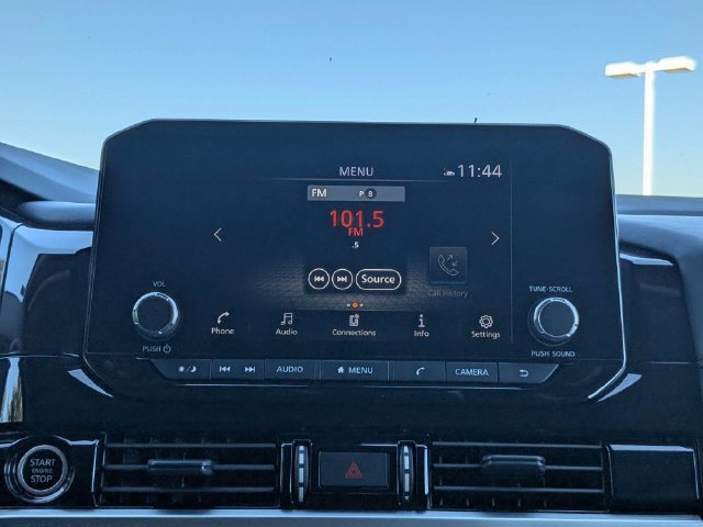 Used 2024 Nissan Pathfinder SV FWD image 19