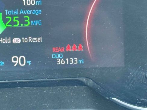 Used 2023 Toyota RAV4 LE AWD/4WD image 28