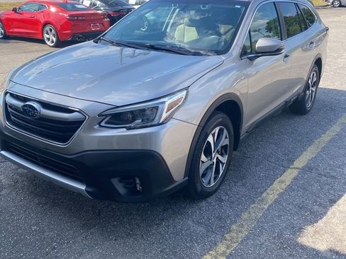 Used 2020 Subaru Outback Limited w/ Popular Package #2 AWD/4WD image 1
