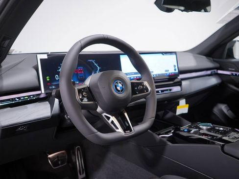 New 2026 BMW i5 eDrive40 w/ M Sport Package image 6