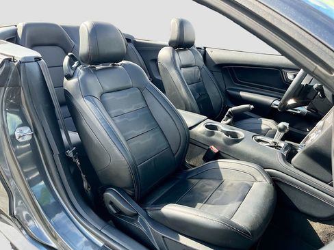 Used 2018 Ford Mustang Premium w/ Equipment Group 201A image 27