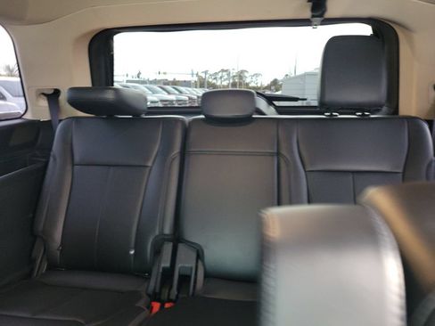 Used 2024 Ford Expedition XLT RWD image 13