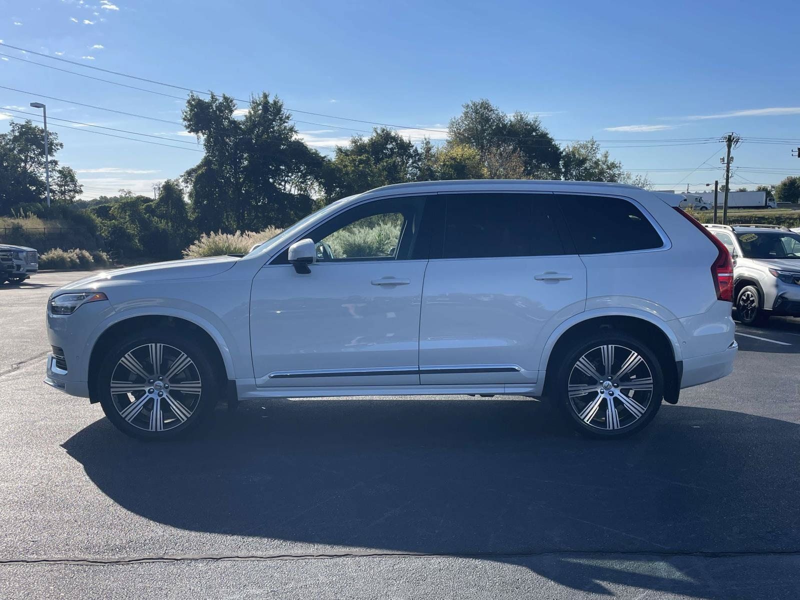 Certified 2023 Volvo XC90 B6 Ultimate w/ Lounge Package AWD/4WD image 4