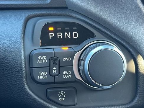 New 2026 RAM 1500 Big Horn AWD/4WD image 19