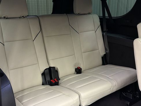 Used 2026 Cadillac Escalade ESV Sport w/ Touring Package AWD/4WD image 38