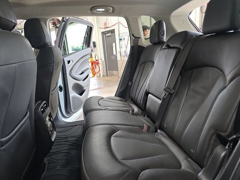 Used 2020 Buick Envision Essence FWD image 15
